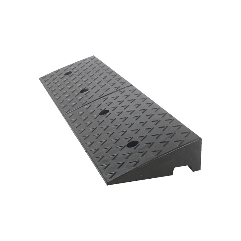 V-förmiges, 100 mm höhenflexibles Straßentor der Lagerwagenrampe/Randsteinrampe aus Gummi